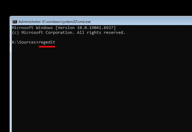 ภาพหน้าจอของหน้าต่าง Command Prompt แสดงลิขสิทธิ์ของ Microsoft เวอร์ชัน 10.0.19041.6937 และพร้อมต์คำสั่ง X:\Sources> มีบรรทัดสีแดงเน้นคำว่า regedit แสดงว่าคำสั่งกำลังจะทำงานเพื่อเปิด Registry Editor
